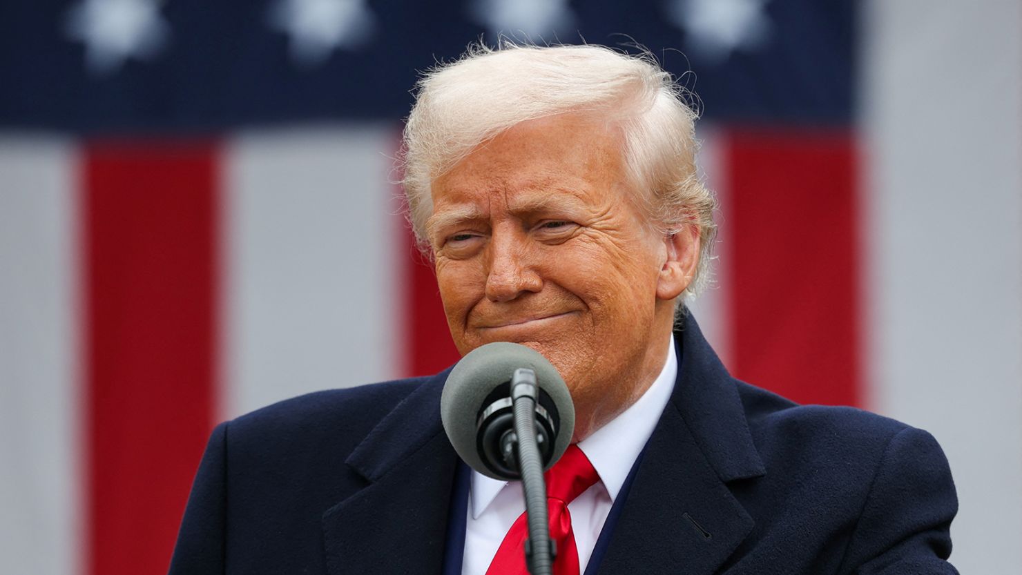 د ټرمپ د ۱۰ سلنې تعرفې پیل