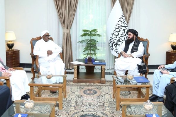 د اسلامي همکاریو سازمان د طالبانو او پاکستان ترمنځ پر خبرو اترو ټینګار کړی