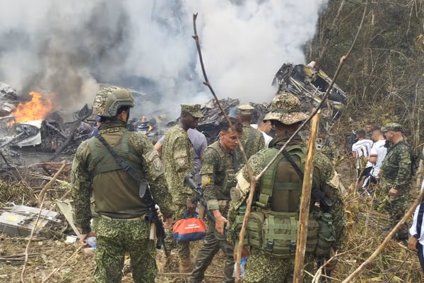 سقوط یک هواپیمای نظامی در کلمبیا ۸ کشته برجا گذاشت