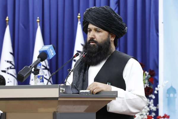 ندا محمد ندیم محصلانو ته: له افغانستان څخه د تېښتې لار مه انتخابوئ