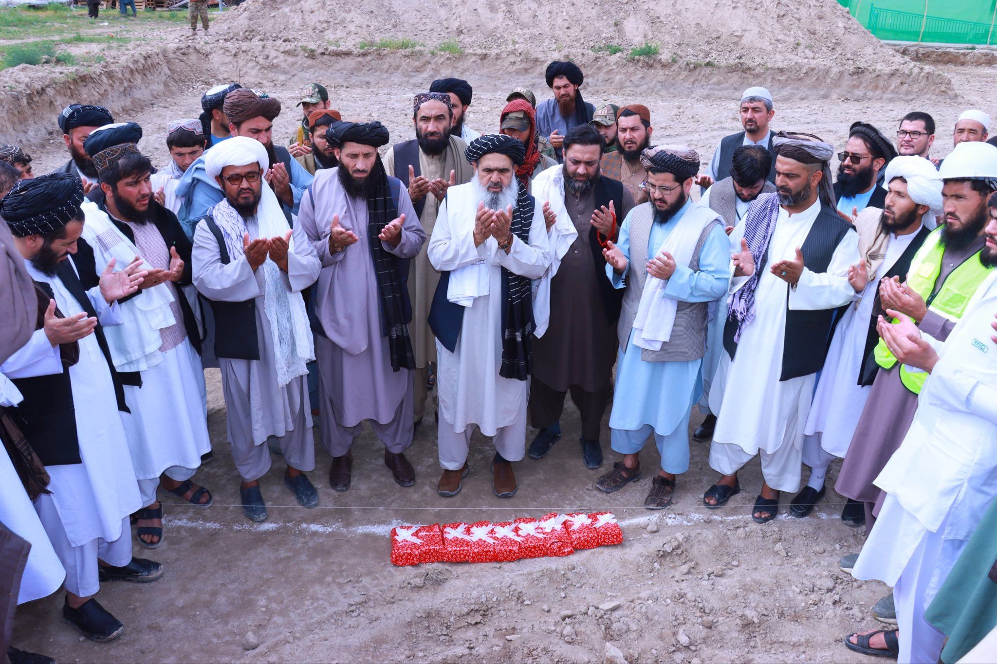 د طالبانو د روغتیا وزیر وايي چې سږ کال د ۱۰۰ محلي روغتونونو د جوړولو چارې پیلیږي