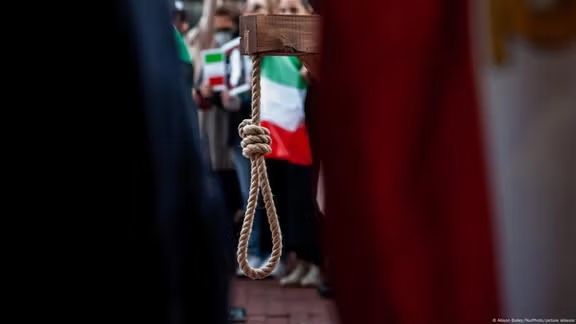 د ایران بشري حقونو سازمان: ایران په یوه میاشت کې د ۱۱ افغانانو په ګډون ۲۱۸ کسان اعدام کړي