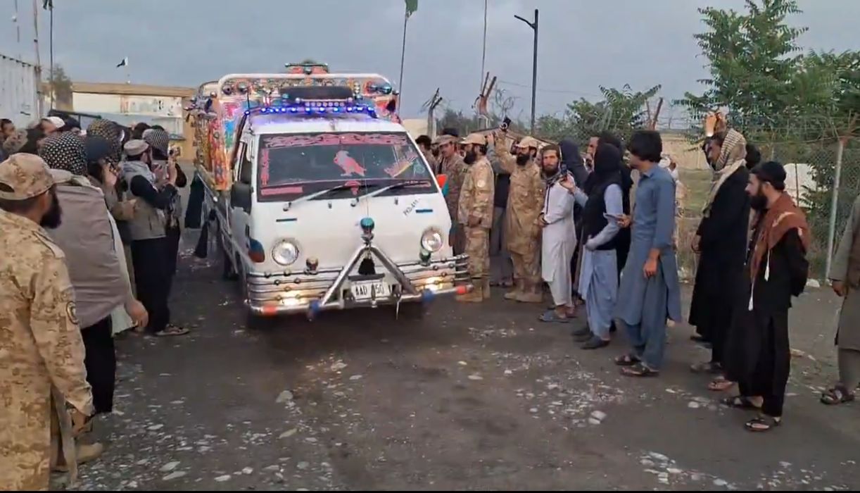 د پاکستان ځانګړی استازی: د خر لاڅې لاره د سوداګریزو فعالیتونو لپاره پرانېستل شوه 