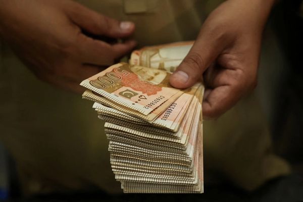 امارات متحده به دلیل نارضایتی از اسلامآباد خواستار دریافت میلیاردها دالر وام خود شد