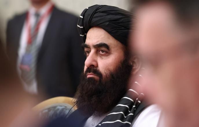 امیرخان متقي: د افغانستان او پاکستان ستونزې باید د خبرو او ډیپلوماسۍ له لارې حل شي