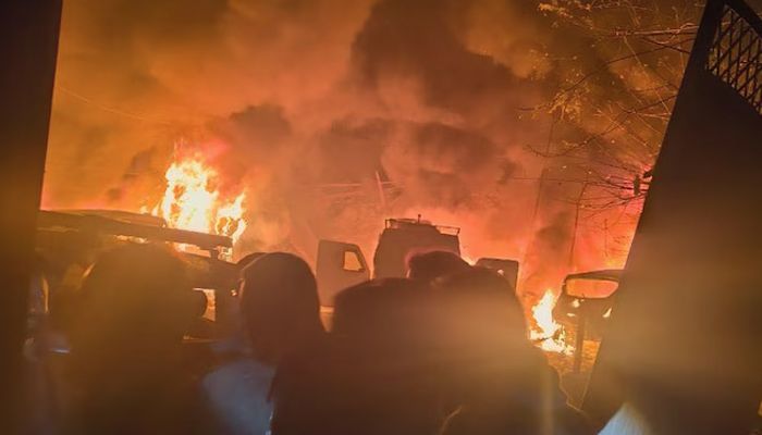 د هندي کشمیر په سرینګر کې د نوګام پولیسو پر مرکز چاودنې ۳۴ کسانو ته مرګ‌‌ژوبله اړولې