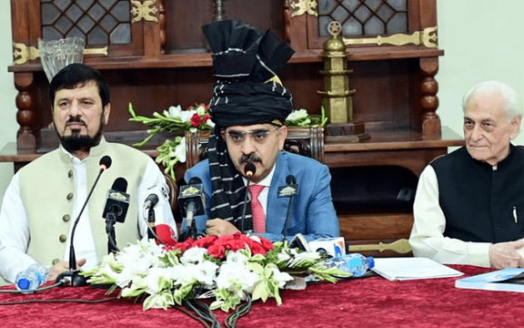 نخست وزیر پاکستان: اخراج مهاجرین به معنای قطع روابط با افغانستان نیست