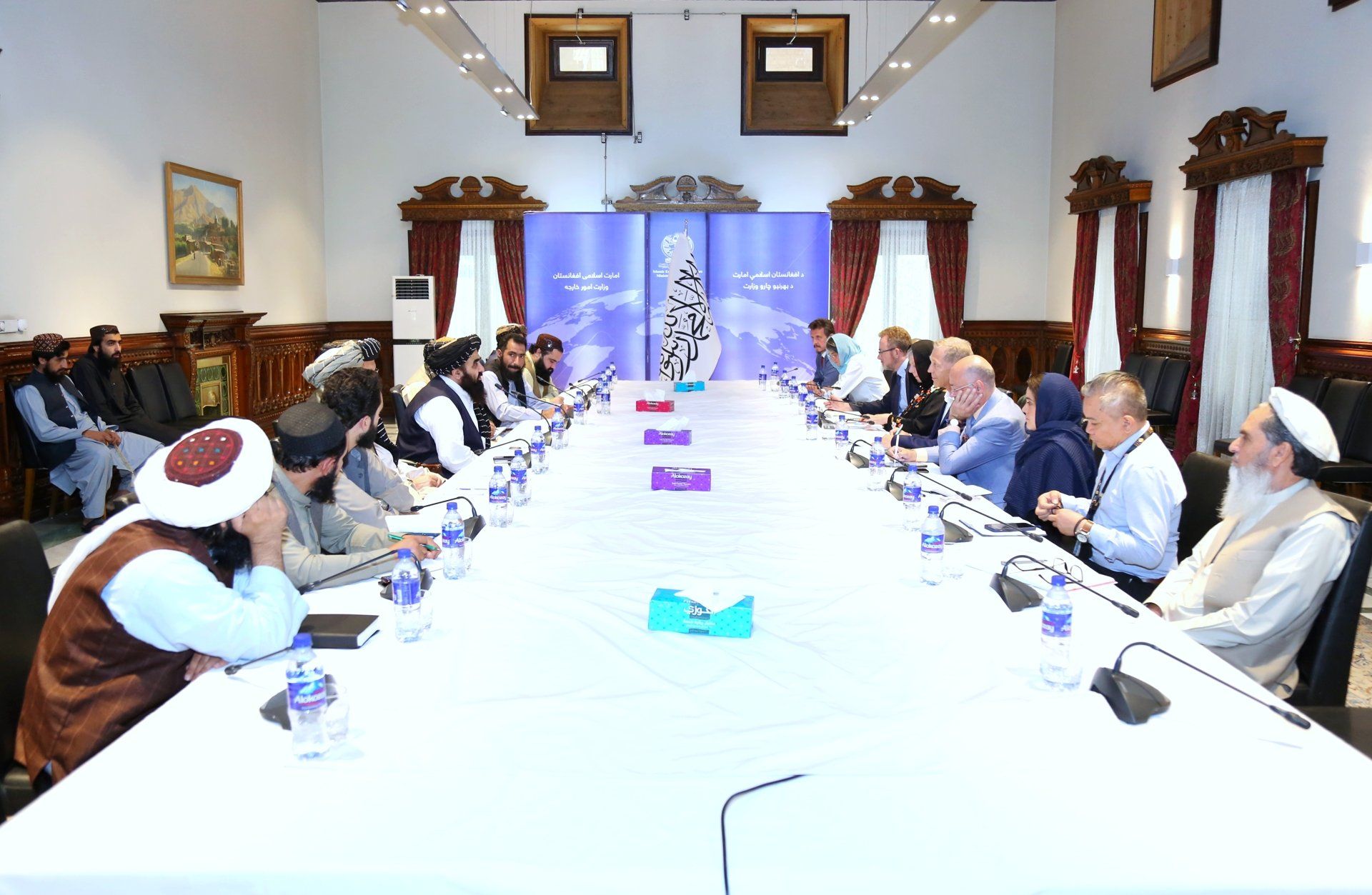 وزیر خارجه طالبان: می‌خواهیم مفاد کمک‌های آینده به مردم برسد