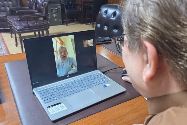 د افغانستان لپاره د ایران او پاکستان ځانګړي استازي پر ترهګریزو ګواښونو غږېدلي