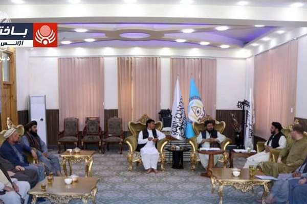 طالبان: سرمایهگذاران روسی با ۵۰۰ میلیون دالر در بلخ کارخانه استخراج مواد نفتی میسازند