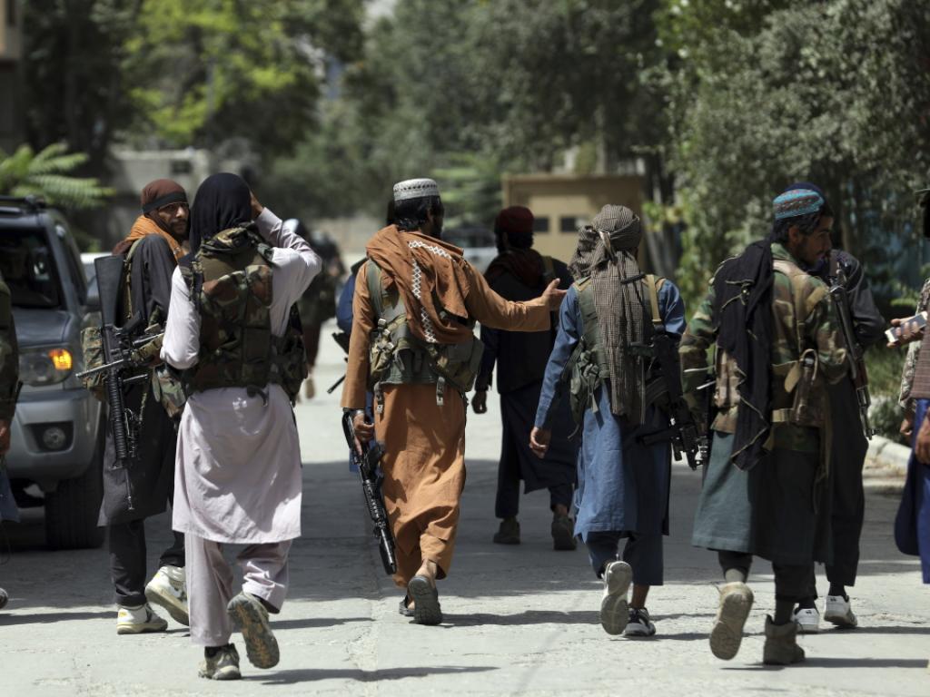 اشپیگل: طالبان از طریق اینفلوئنسرهای غربی، چهره واقعی خود را پنهان می‌کند