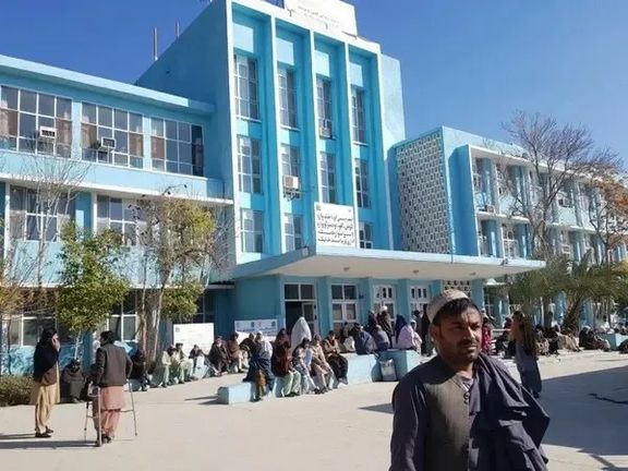 به دستور طالبان، پزشکان و پرستاران زن در قندهار در محل کار همراه با محرم باشند