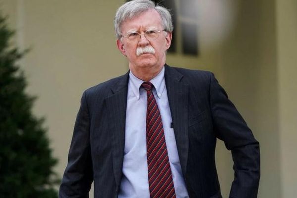 جان بولټن: د واشنګټن او تهران د خبرو اصلي موخه د نفتو د بیو راټیټول وو