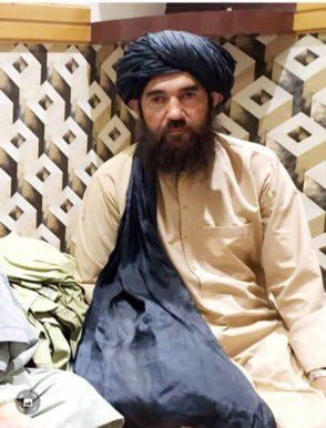 راننده هدایت‌الله بدری که در حادثه ترافیکی روز جمعه در شاهراه هرات-قندهار کشته شد