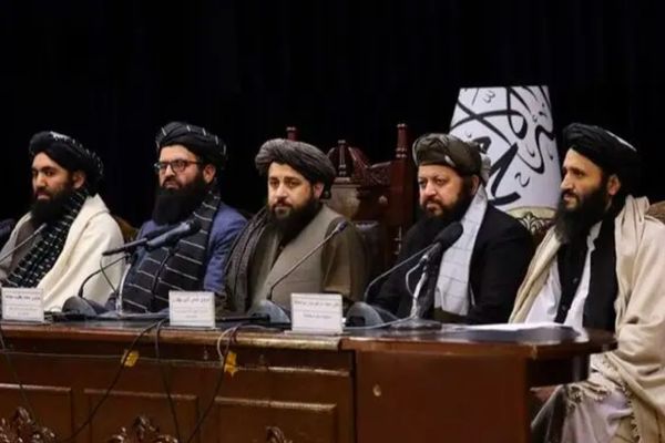 Taliban Officials Discuss Border Security