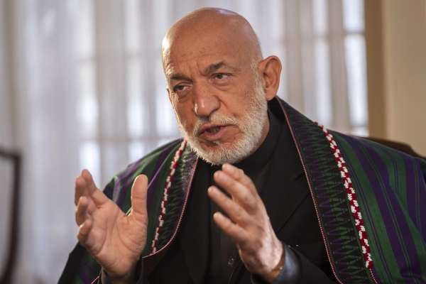 د معلم ورځ؛ حامد کرزی وایي، افغان ښوونکي له سختو اقتصادي فشارونو او کړاونو سره مخ دي