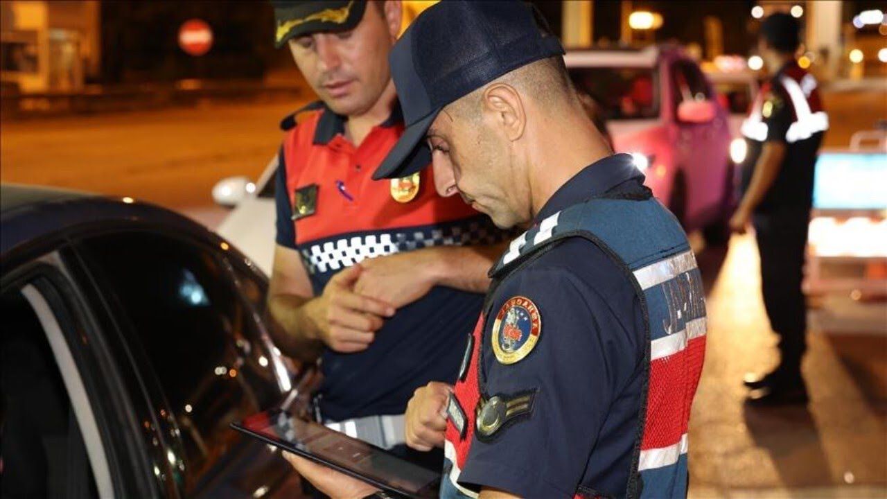 له افغانستانه د کډوالۍ روانه څپه؛ د ترکیې پولیسو لسګونه افغان کډوال ونیول