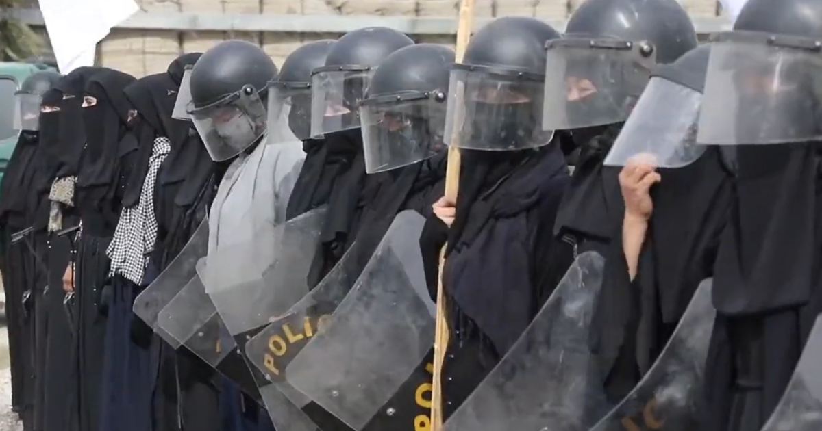 وزارت کار طالبان: پارسال برای ۳۰ هزار زن زمینه کار فراهم کردیم