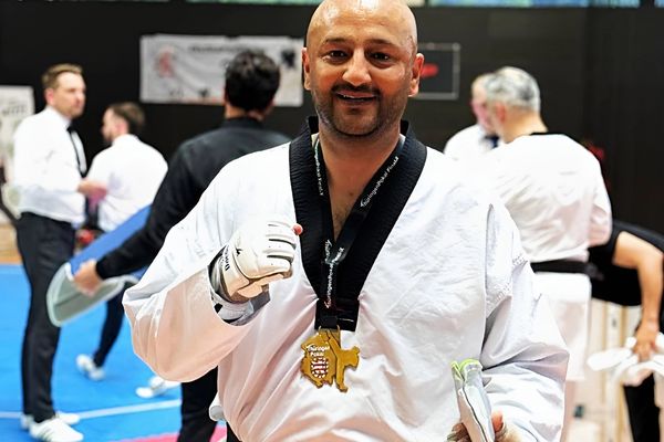 کاپیتان پیشین تیم ملی تکواندو افغانستان سند داوری بینالمللی کسب کرد