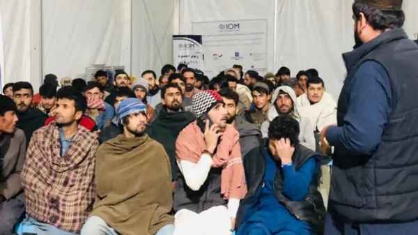 پاکستان اخراج مهاجران افغان‌ را از اسلام‌آباد از سر گرفت