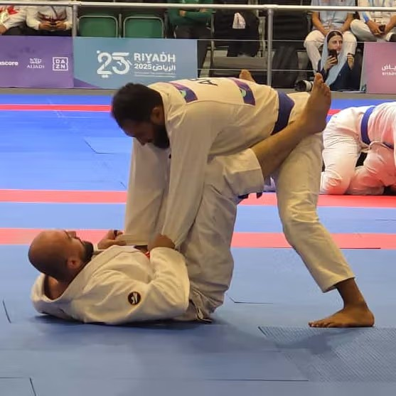 د افغانستان د جوجېتسو ملي لوبډلې درې استازي مډالونو ته تر رسېدو وړاندې له سیالیو بهر شول