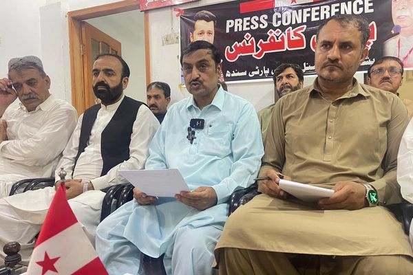 د پښتونخوا نشنل عوامي ګوند: په کراچۍ ښار کې پښتانه نیول کېږي او ځورول کېږي