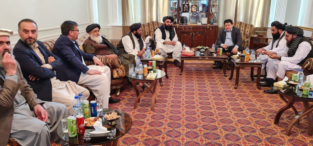 وزیر خارجه طالبان به سفیر و دیپلمات‌های سفارت افغانستان در تاشکند گفت به کارشان ادامه دهند