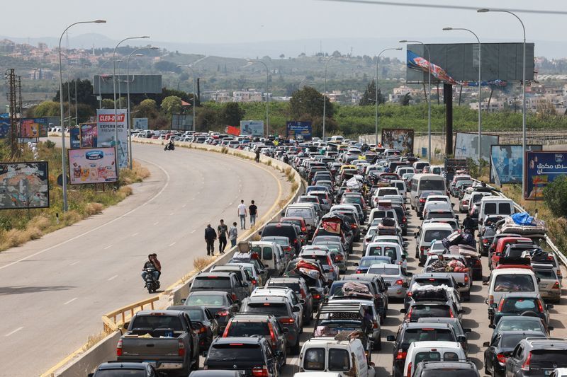 له اوربند وروسته لبنانیان خپلو ویجاړو شویو کورونو ته ستانه شوي