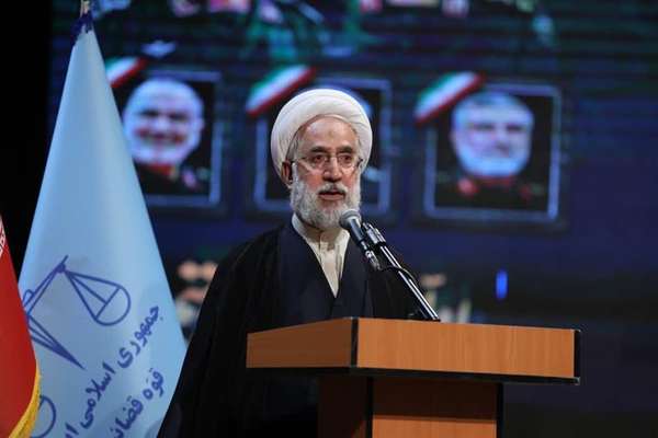 دادستان کل جمهوری اسلامی به مهاجران افغان بدون مدرک هشدار داد هرچه زودتر ایران را ترک کنند