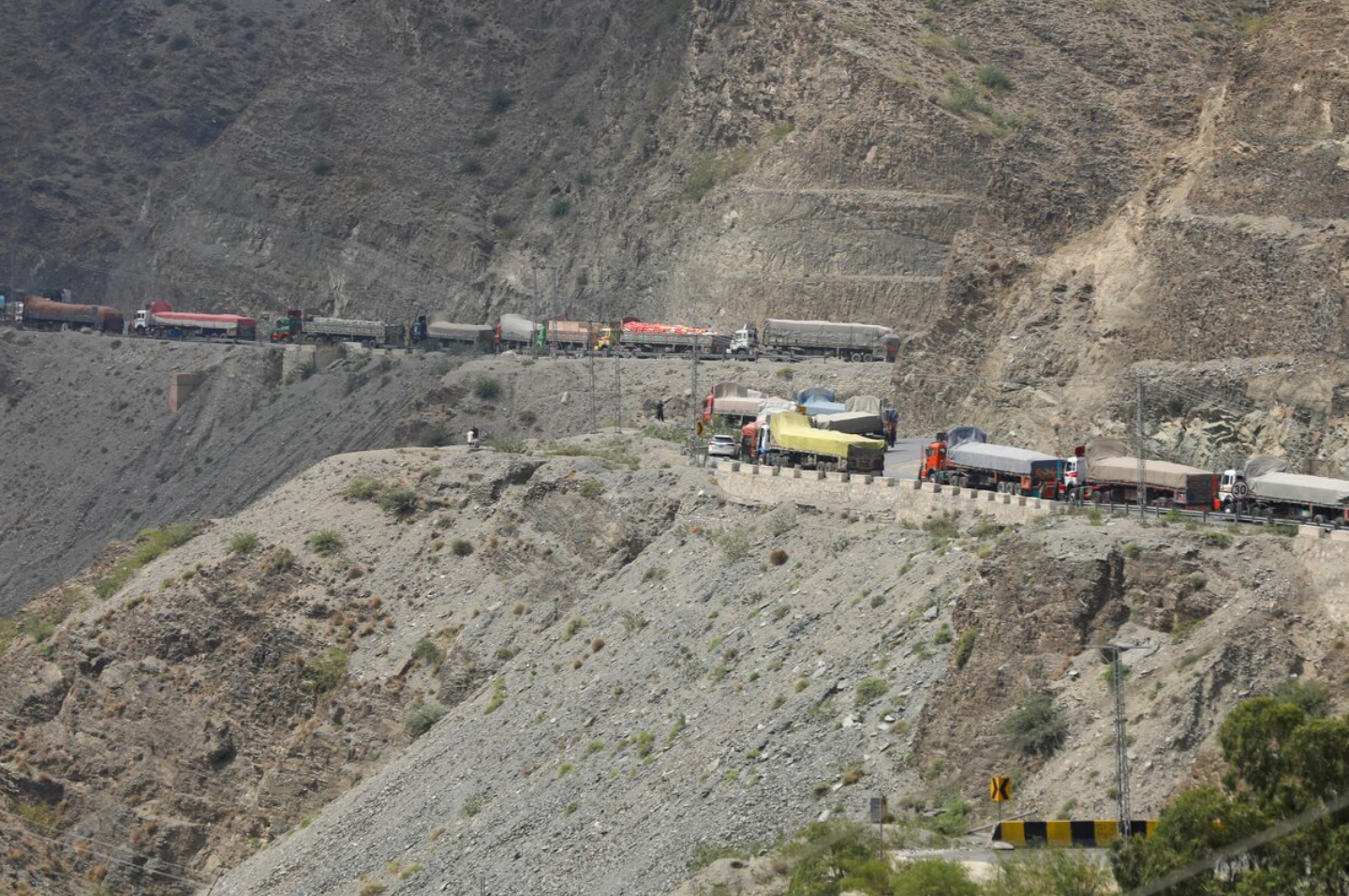 طالبان:‌ پاکستاني پلاوي سره مو د سیاست او تجارت په بېلوالي توافق کړی