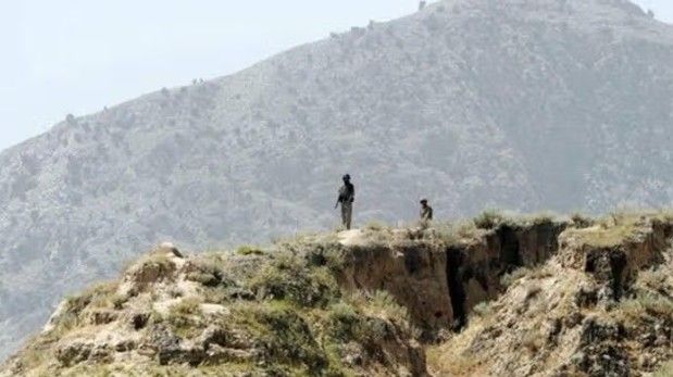 طالبان می‌گوید در اثر برخورد هاوان پاکستان در کنر یک نفر کشته شد