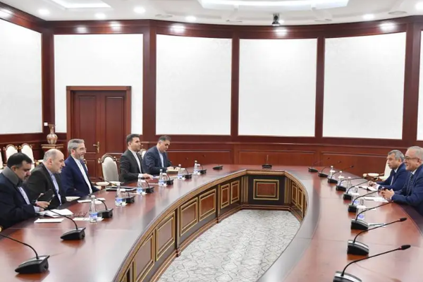 Iranian & Uzbek Officials Discuss Humanitarian Crisis in Afghanistan