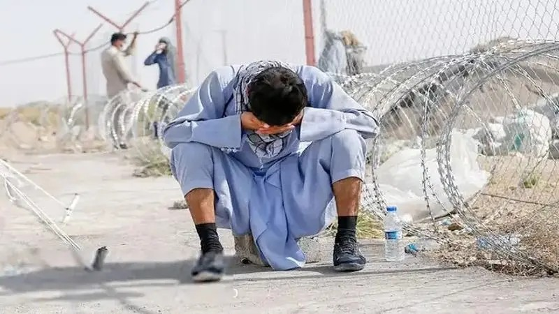 ایراني پولیسو درې هغه پاکستانیان نیولي چې ایران کې یې افغانان یرغمل کول