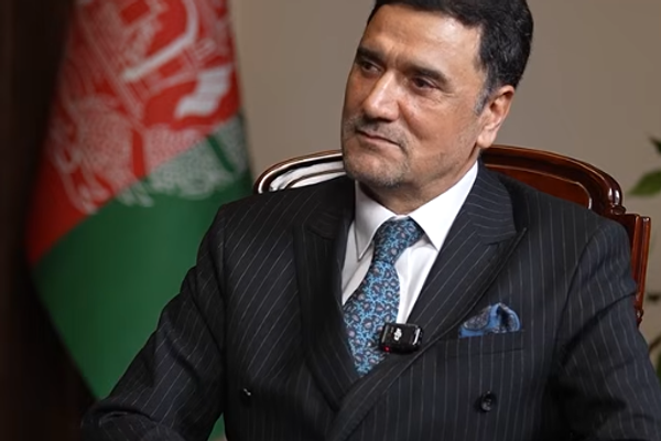په تاجکستان کې د افغان جمهوري دولت سفیر وايي چې د طالبانو د همکارۍ وړاندیز یې رد کړی