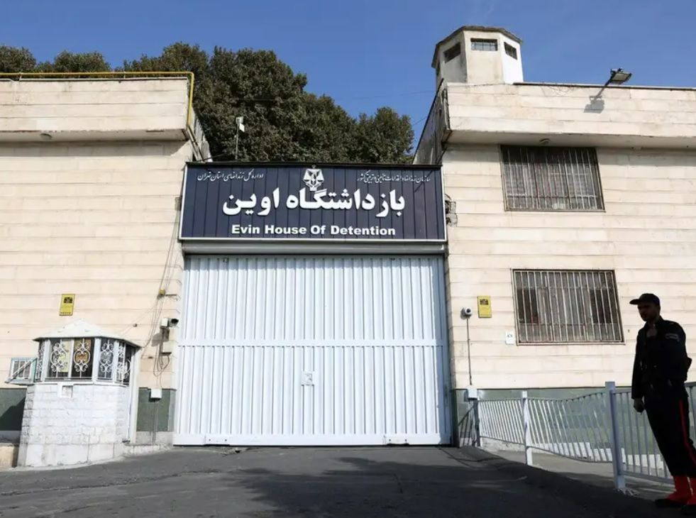 At Least 27 Prisoners, Including 3 Afghans, Executed In Iran