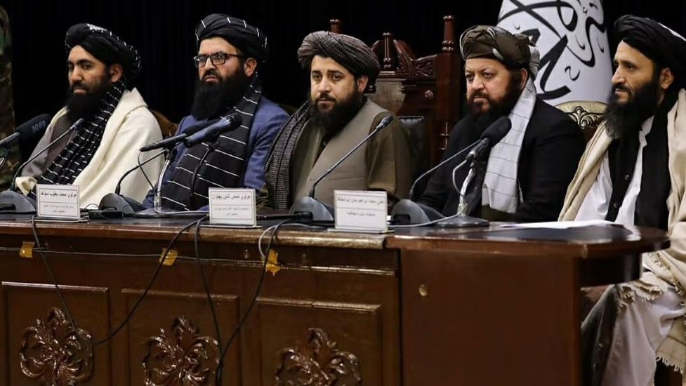 ملا یعقوب د «دفاعي او امنیتي» وضعیت په اړه ناسته وکړه