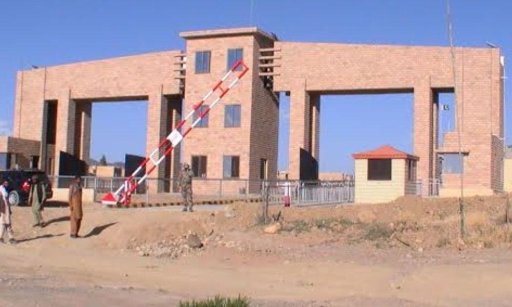 گذرگاه انگور اده پس از دو سال به روی ترانزیت بازگشایی شد