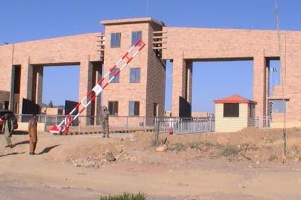 گذرگاه انگور اده پس از دو سال به روی ترانزیت بازگشایی شد