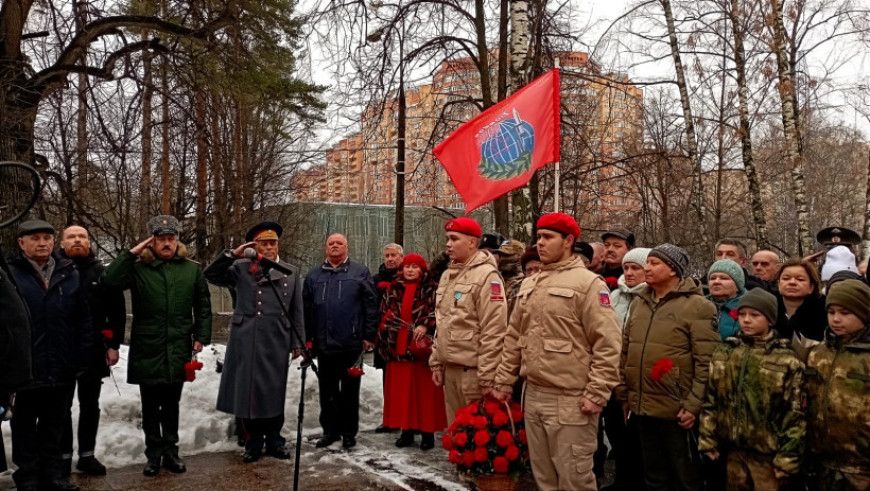 مراسم یادبود سربازان کشته‌شده شوروی سابق در افغانستان در شهرهای مختلف روسیه برگزار شد
