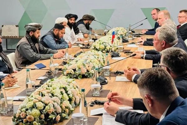 انډیا ټوډې: روسیه د طالبانو لپاره په یوه مهم ستراتیژیک شریک بدلېږي