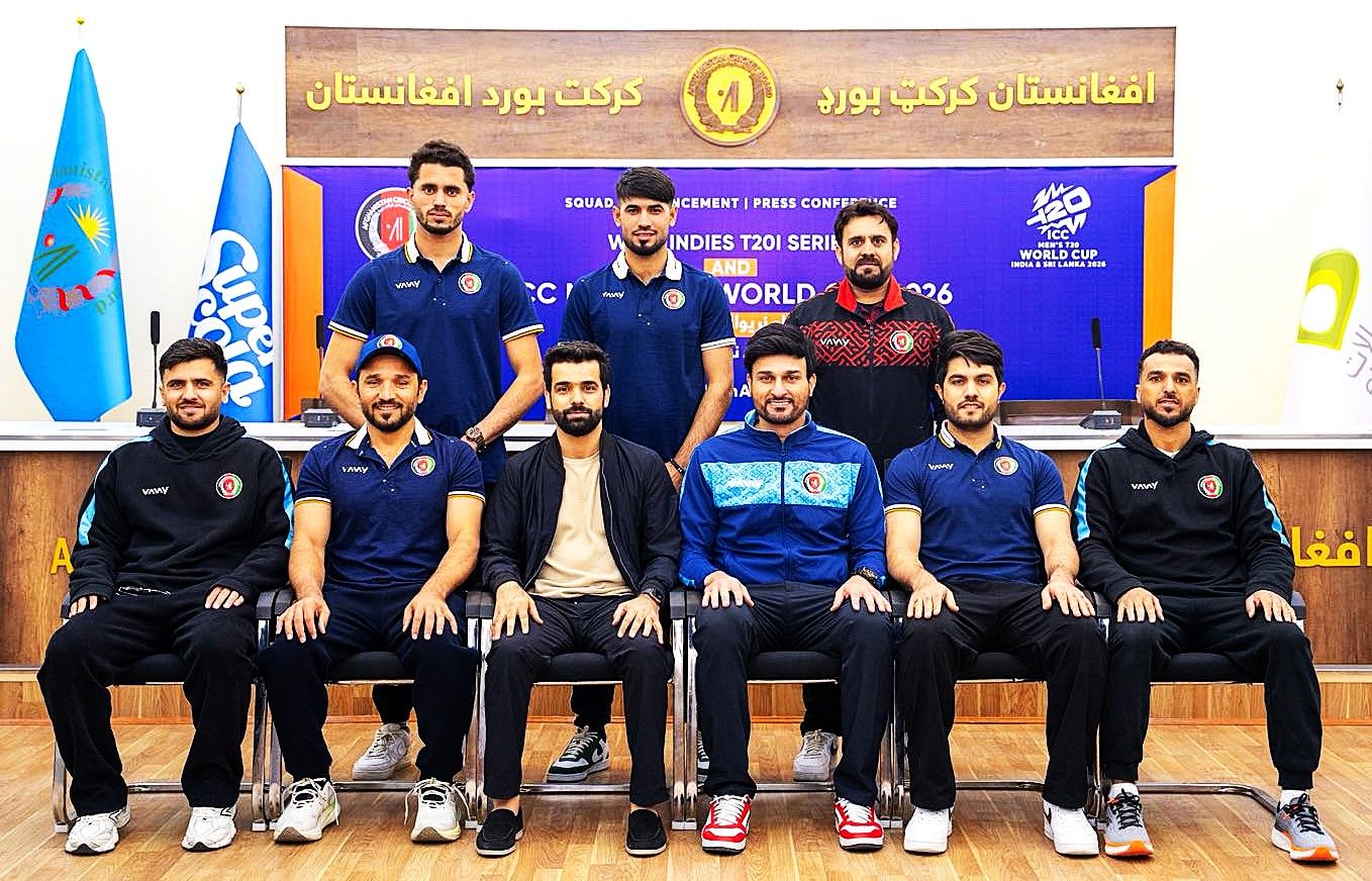 ملی‌پوشان کریکت افغانستان برای رویارویی با ویست‌اندیز راهی امارات شدند