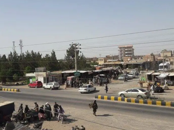 منابع: شهرداری طالبان در اسلام قلعه هرات از داکتران برای درمان بیماران مالیات میگیرد