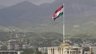 تاجکستان کې افغان کډوال د نیولو او جبري ستنولو له وېرې په کورونو کې بند پاتې دي