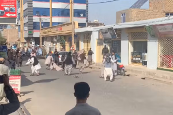 د هرات یو شمېر دیني عالمانو د ښځو د نیولو په اړه له طالبانو د وضاحت غوښتنه وکړه