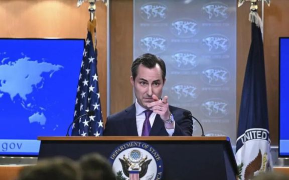 د امریکا د بهرنیو چارو وزارت: د طالبانو په رسمیت پېژندل له امکانه لېرې دي