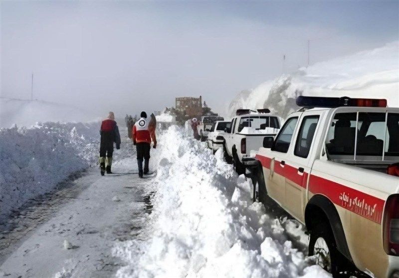 مقام ایرانی می‌گوید ۳۰۰ مهاجر افغان از برف و یخ‌بندان نجات یافته‌اند