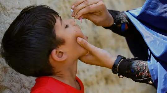 د افغانستان په بېلابېلو ولایتونو کې د دوشنبې په ورځ د ګوزڼ ضد واکسینو کمپاین پیلېږي