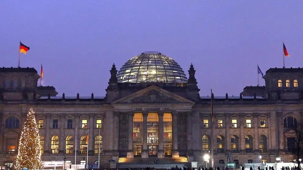 صدراعظم آلمان در کمیته بررسی خروج این کشور از افغانستان شهادت می‌دهد