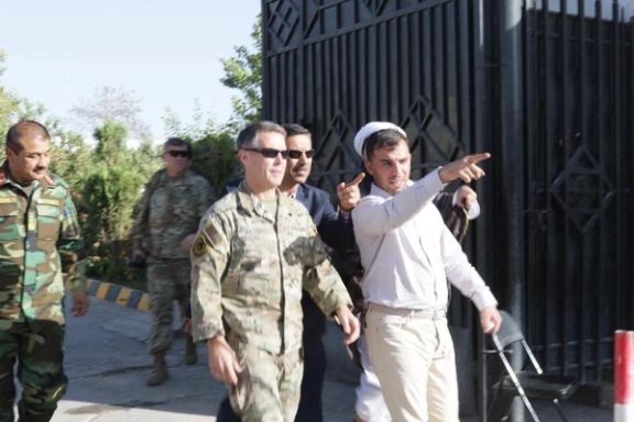 جنرال رازق زمانی که از یک جلسه با جنرال میلر از دفتر والی قندهار بیرون میشد به قتل رسید