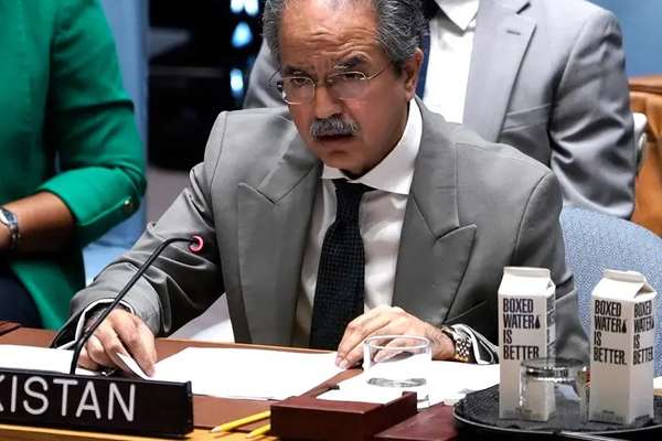 ادامه حملات حوثیها؛ پاکستان از «حق مشروع عربستان برای دفاع از خود» حمایت کرد